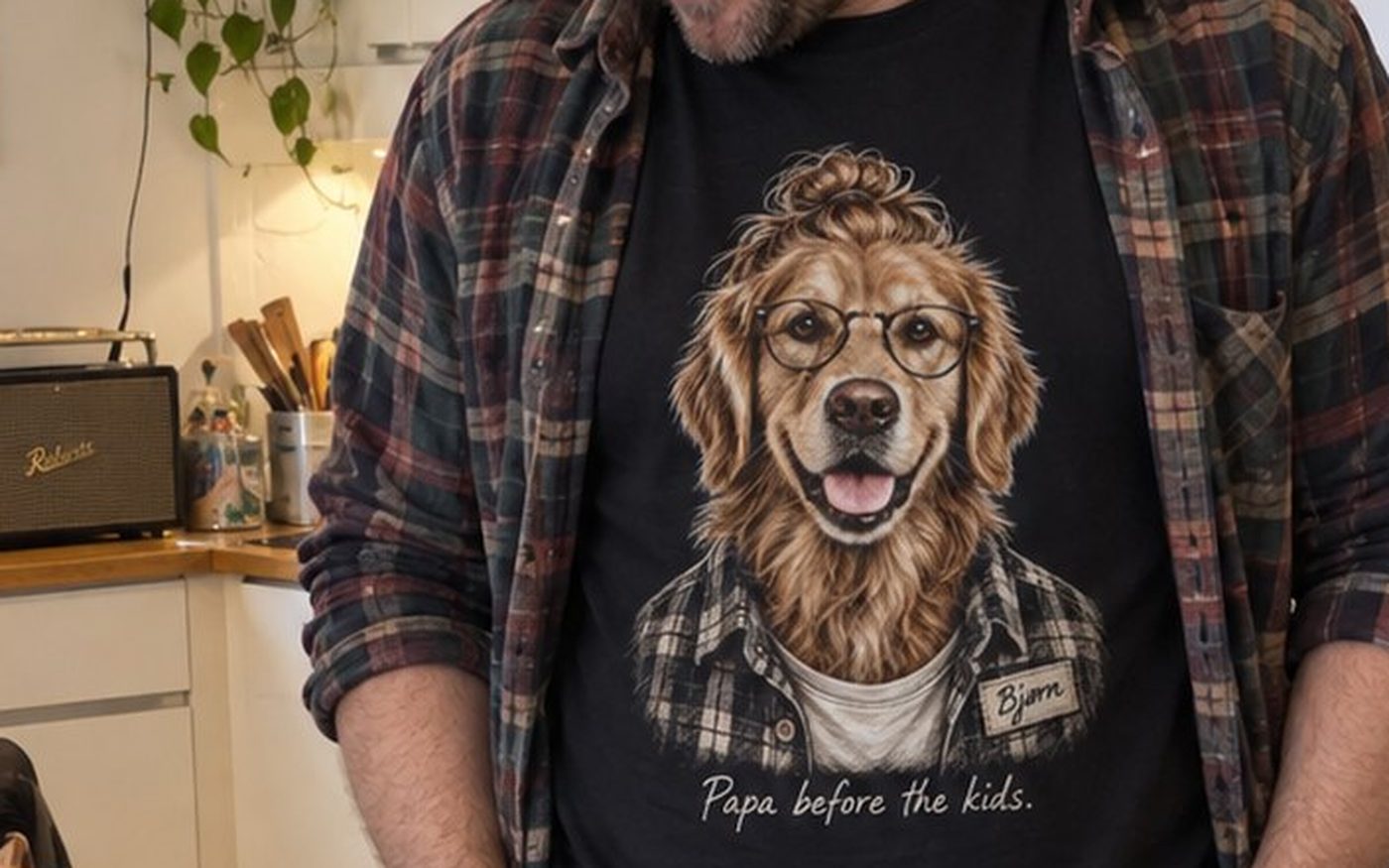 The Studio: example pet portrait t-shirt